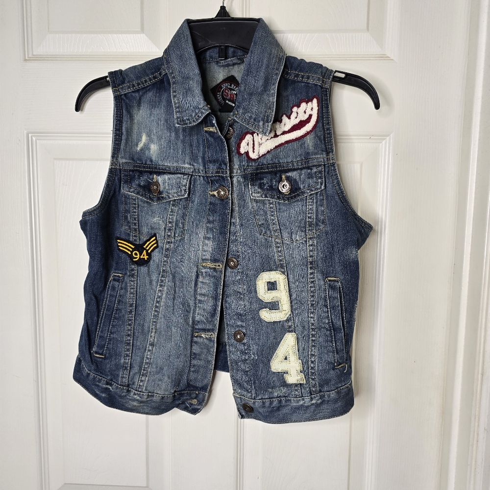 Soho Babe Varsity Denim Vest with Patches Womens M‎